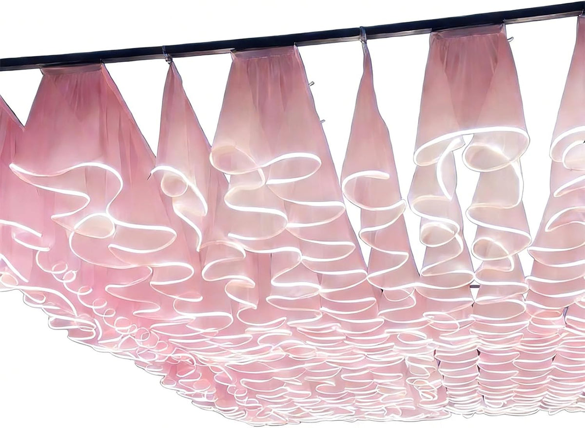 Tira luminosa de techo para fiestas de 50 m - Gasa rosa con luz blanca y pliegues de 70 cm - Material sintético de fácil instalación - Para bodas cumpleaños y pedidas de mano